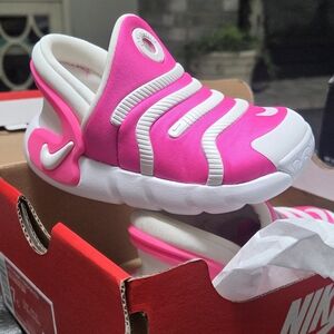 NeW-Nike Kids Pink and White Sneakers. MSRP -$60